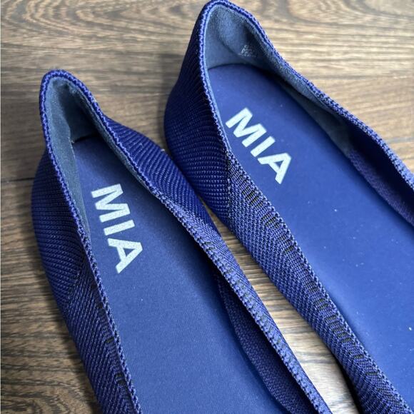 MIA Blue Textile Pointed Toe Cushioned Flats Size 10 - Picture 3 of 5